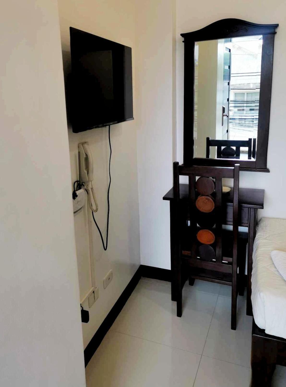 Mj Pension House Talisay  Exterior foto